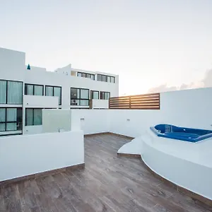 Apartment Best And Penthouses With Jacuzzi Pool In Pdc!, Playa del Carmen